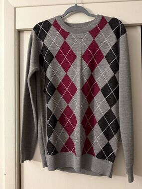 Men's Gray Crewneck Sweater with Burgundy and Black Argyle